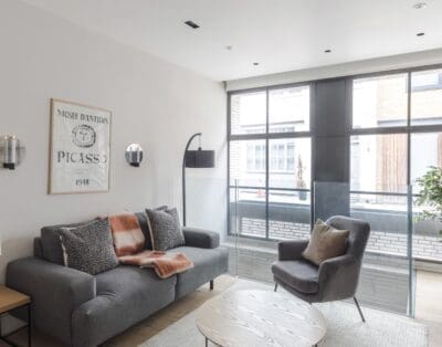 Rent Apartment Vine Lily Holborn