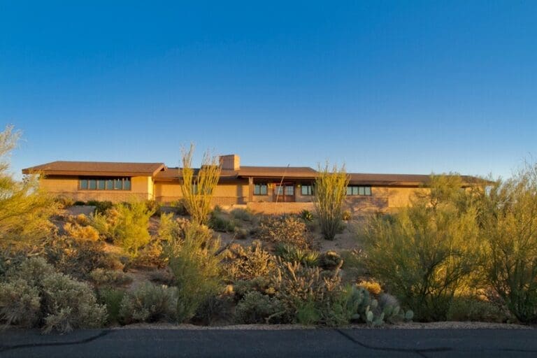 Rent Apartment Violet-Blue Spindle Arizona