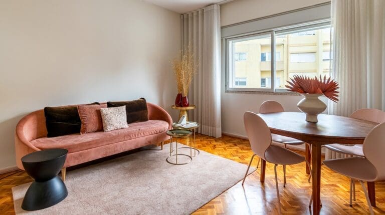 Rent Apartment Violet Dhawra Bonfim