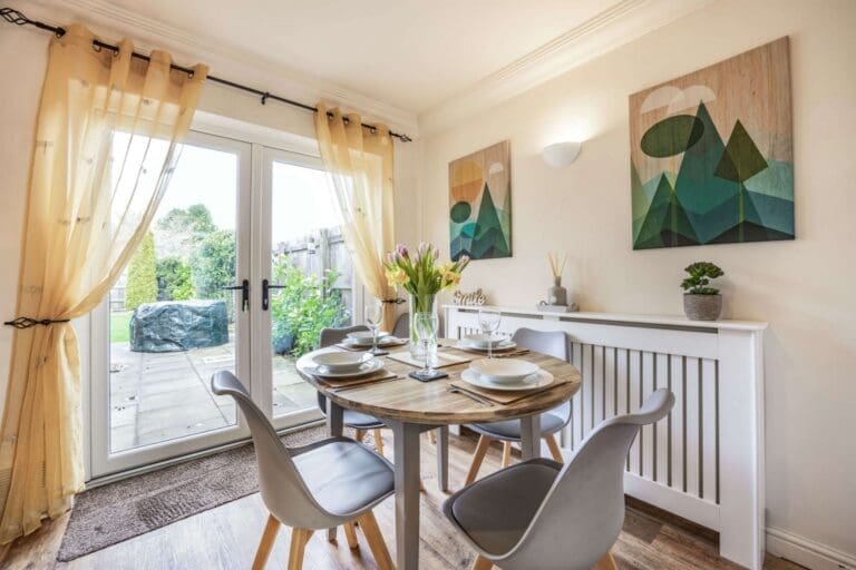 Rent Apartment Violet Kardinal Worcestershire