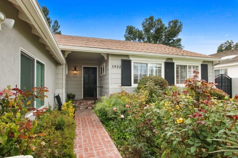 Rent Apartment Watermelon Cherimoya Encino