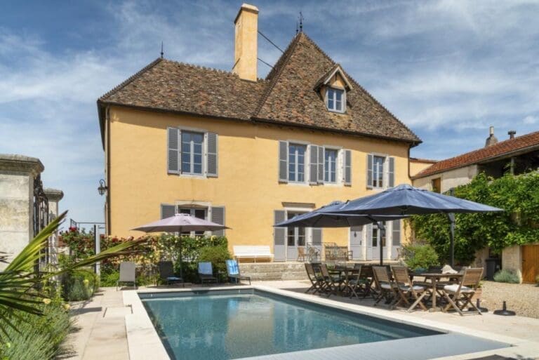 Rent Chateau Cote D’Or Bourgogne