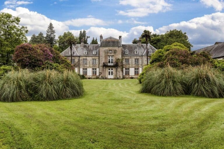 Rent Chateau Du Vicomte Normandy France