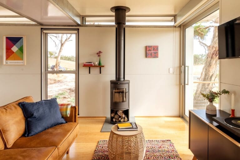 Rent Home Berry Mombin