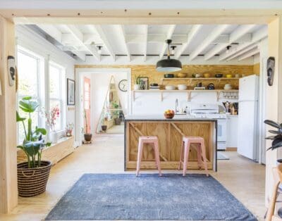 Rent Home Blush Curly Montauk