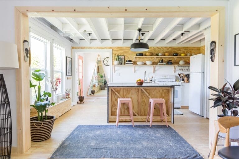 Rent Home Blush Curly Montauk