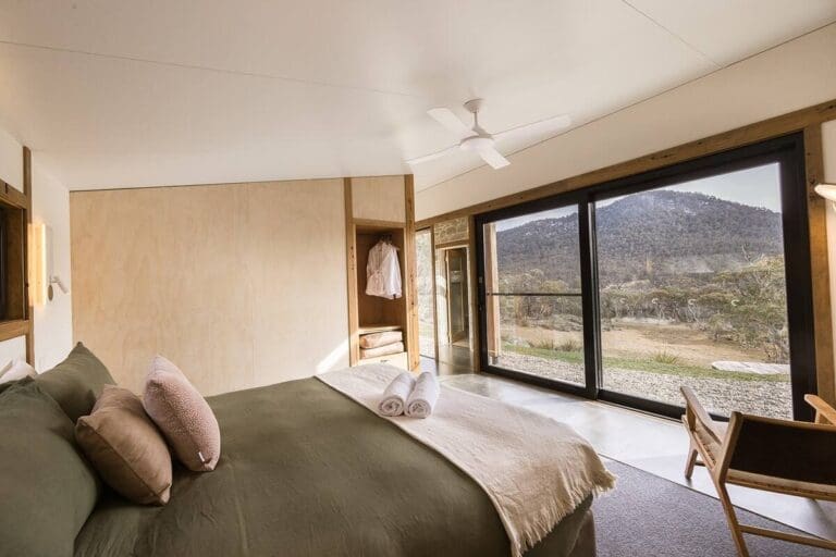 Rent Home Chest Poppy