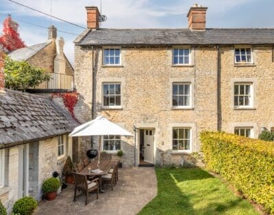 Rent Home Meringue Espuela Cotswolds