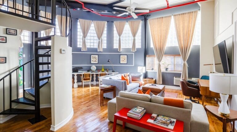 Rent Hotel Neon Snake Greenpoint