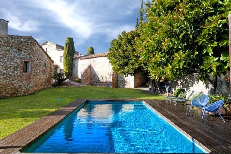 Rent House Blanched Selenite Catalonia