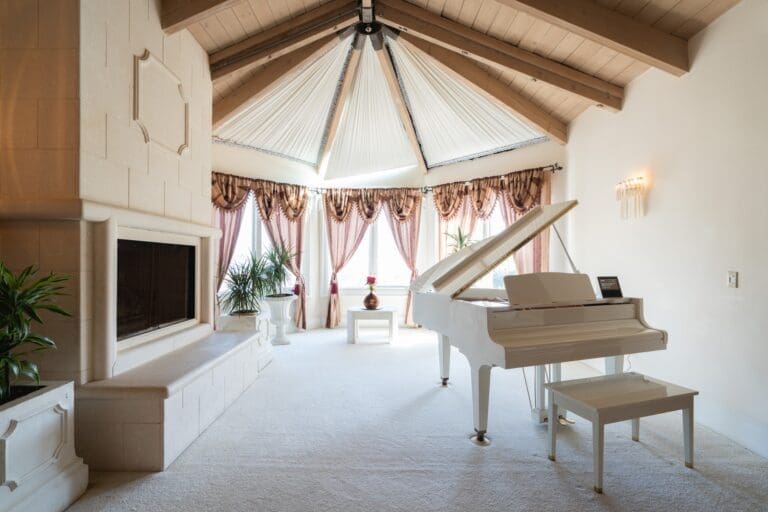 Rent House Chartreuse Rowan Bel Air