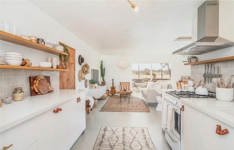 Rent House Moonstone Tiger Eye Landers