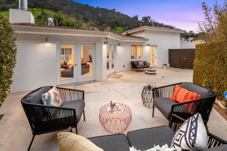 Rent House Wine Plant Sherman Oaks