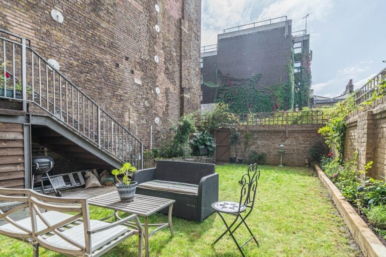 Rent Townhouse Earth Manjack Kings Cross