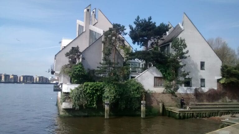 Rent Townhouse Frost Broom Isle of Dogs