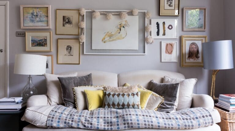 Rent Townhouse Frost Lisianthus Hackney