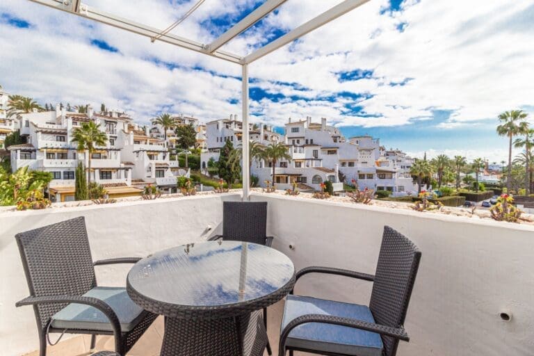 Rent Villa Aesthetic Palms Spain