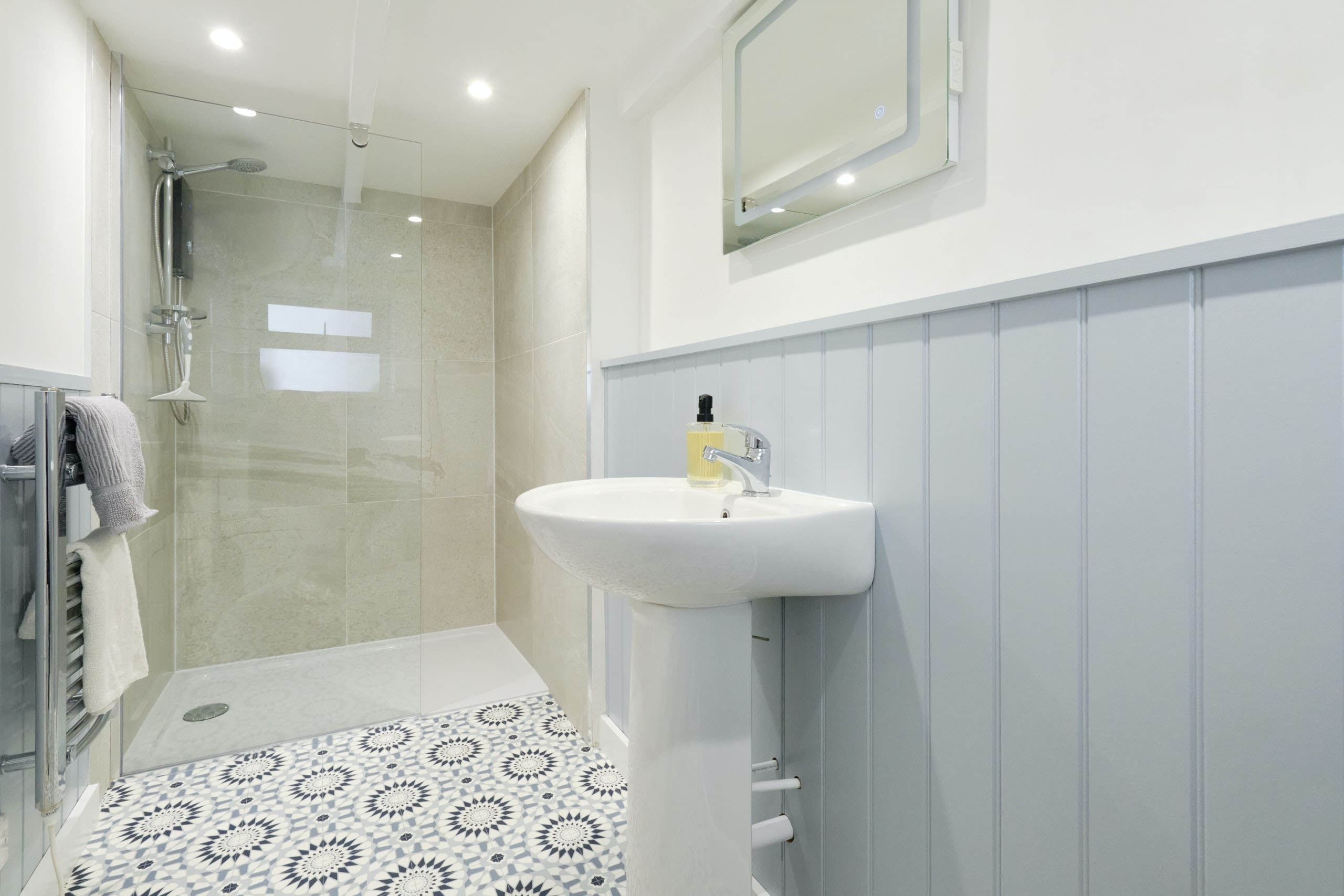 Rent Villa Alloy Jacaranda Cornwall