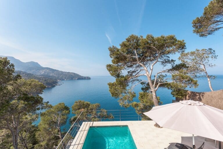 Rent Villa Amazon Balsam Mallorca