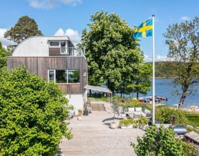 Rent Villa Antique Lucky Stockholm