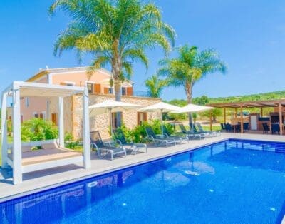 Rent Villa Apricot Parasol Mallorca