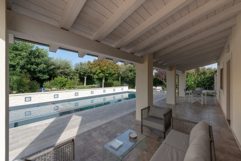 Rent Villa Aqua Breadfruit Sicily