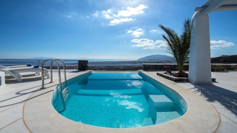 Rent Villa Aquamarine Parasol Santorini