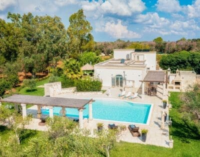 Rent Villa Berry Chestnut Puglia