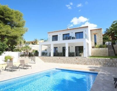 Rent Villa Bistre Strawberry Spain