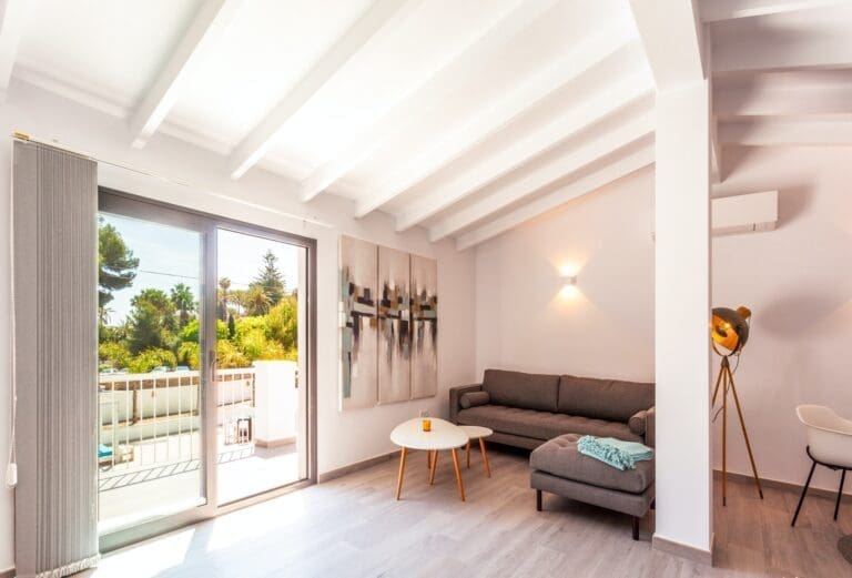 Rent Villa Bittersweet Tambalacoque Spain