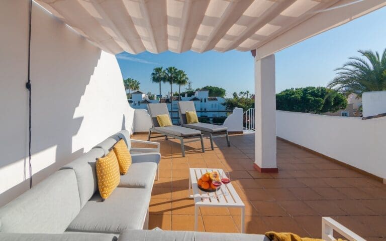 Rent Villa Blessed Arylide Spain