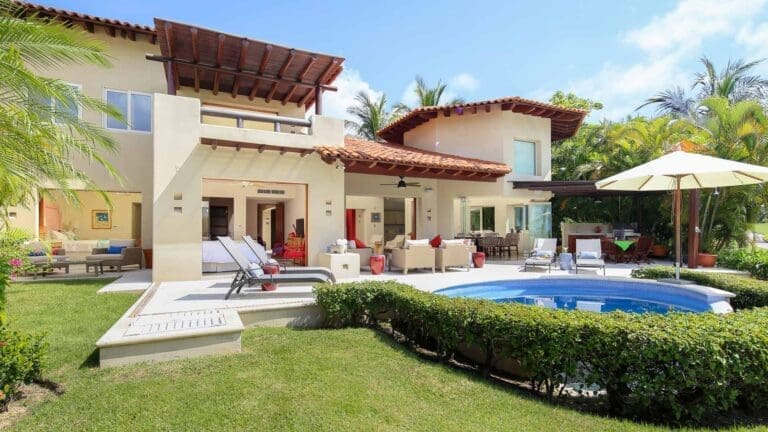 Rent Villa Bluetiful Cocopalm Mexico