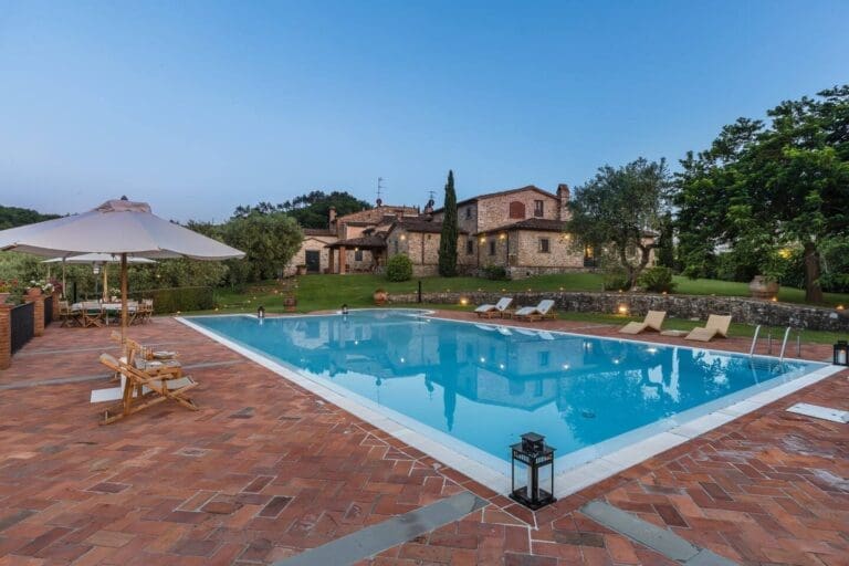 Rent Villa Brilliant Gingerbread Tuscany