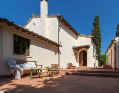 Rent Villa Brown Cherry Tuscany