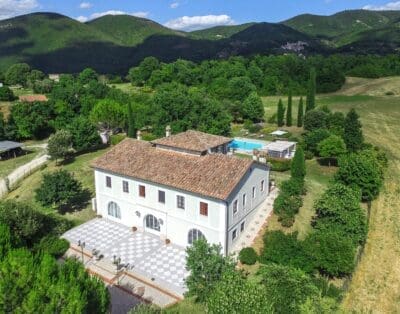 Rent Villa Bud Mallee Umbria