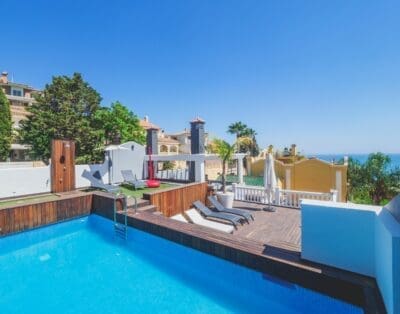 Rent Villa Burlywood Aster Spain