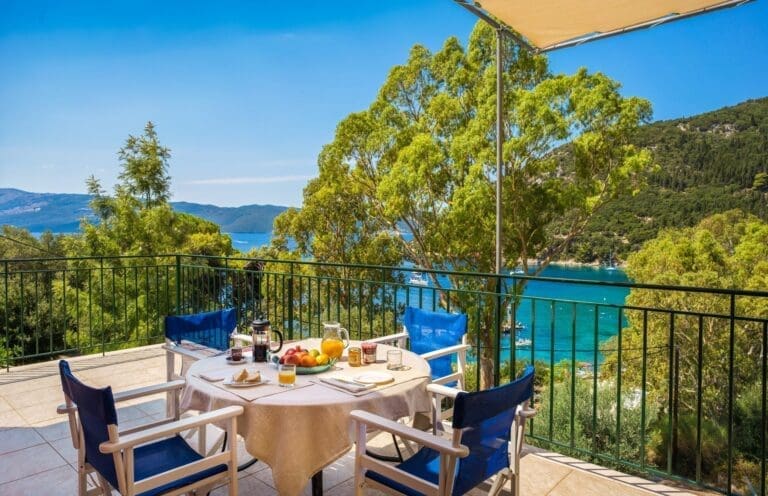 Rent Villa Bustling Strawberry Greece