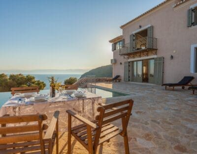 Rent Villa Byzantine Jicaro Peloponnese