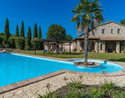 Rent Villa Carrot Coral Umbria