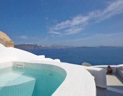 Rent Villa Carrot Persimmon Santorini