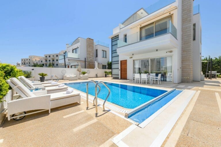 Rent Villa Chalice Octopus Cyprus