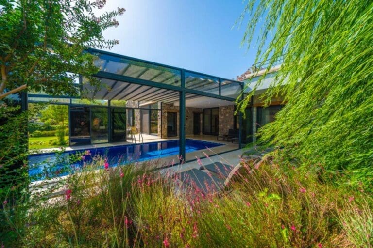 Rent Villa Charleston Olivo Turkey