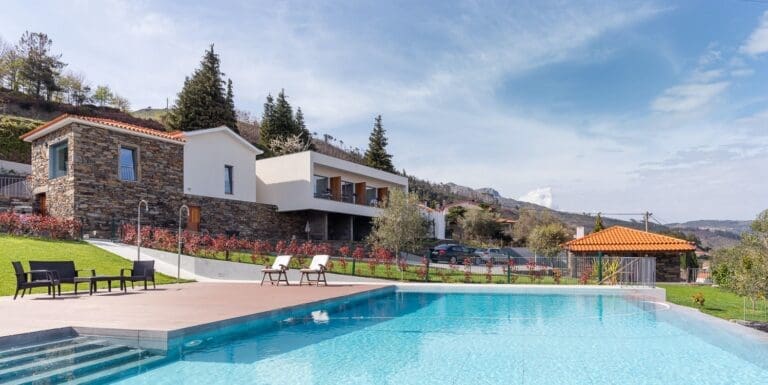 Rent Villa Cherry Goat-Tree Portugal