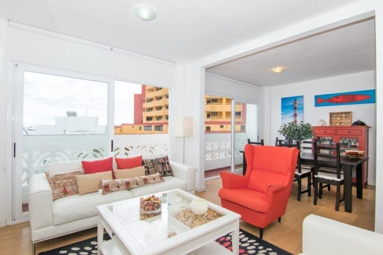 Rent Villa Cinnamon Ebony Spain