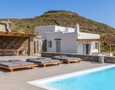 Rent Villa Claret Sago Mykonos