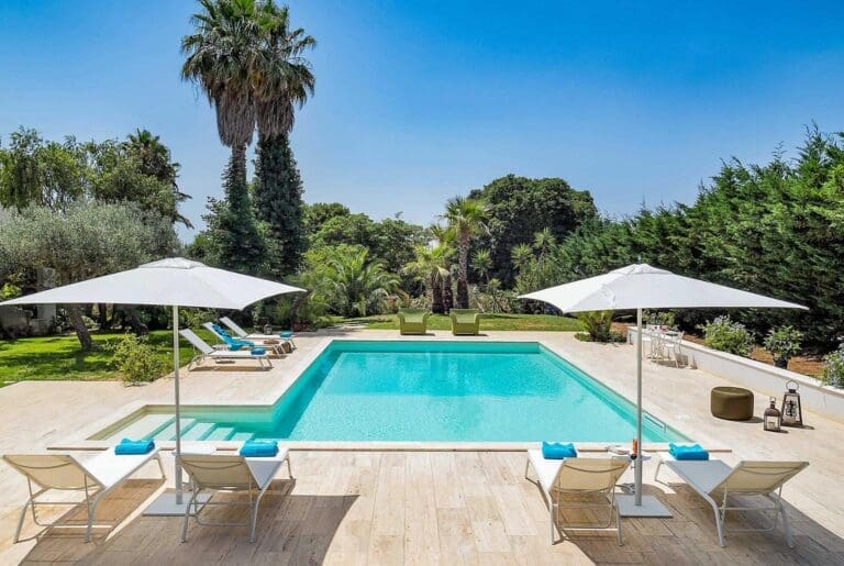 Rent Villa Coconut Wood Sicily