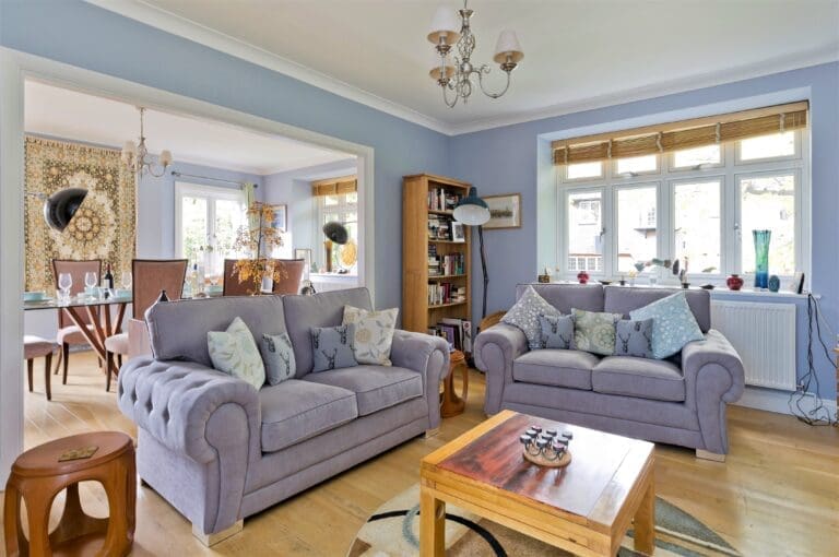 Rent Villa Commending Aides London