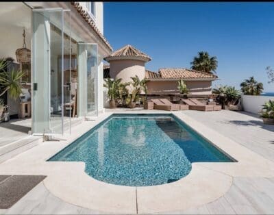 Rent Villa Commutual Quick Spain