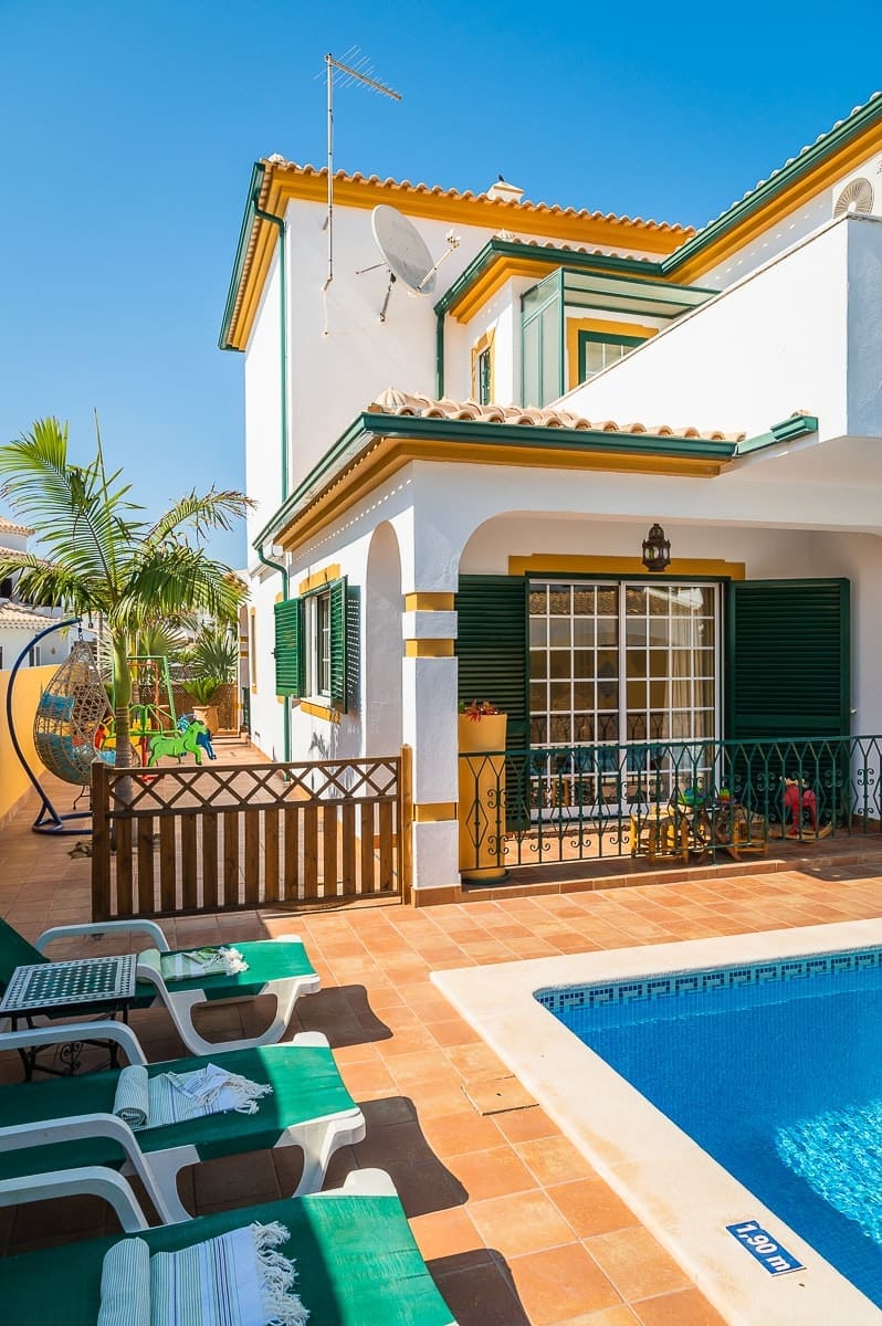 Rent Villa Cordovan Heath Algarve