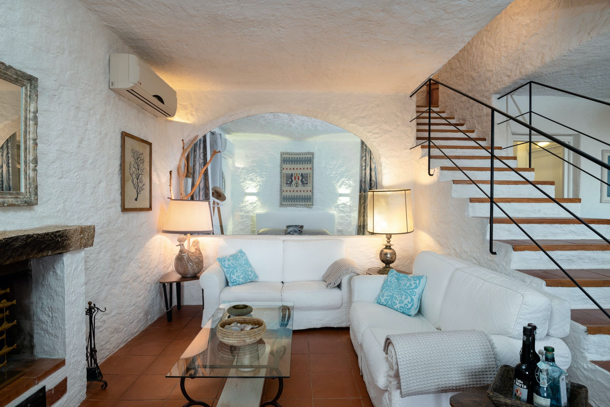 Rent Villa Cornflower Goyavier Sardinia